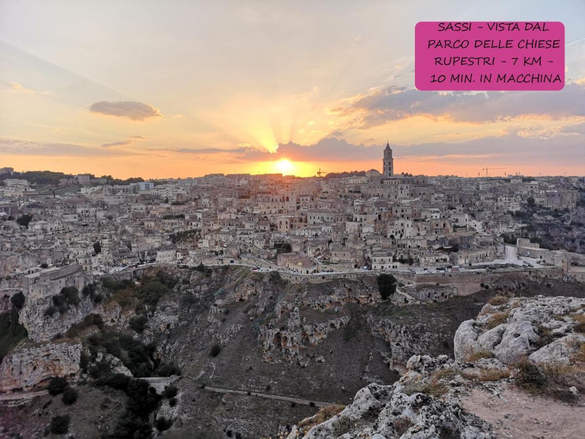 Dimora Mefite-Camere Con Bagno Privato E Self Check-In Matera Exterior photo