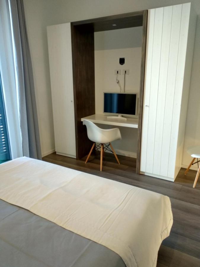 Dimora Mefite-Camere Con Bagno Privato E Self Check-In Matera Exterior photo