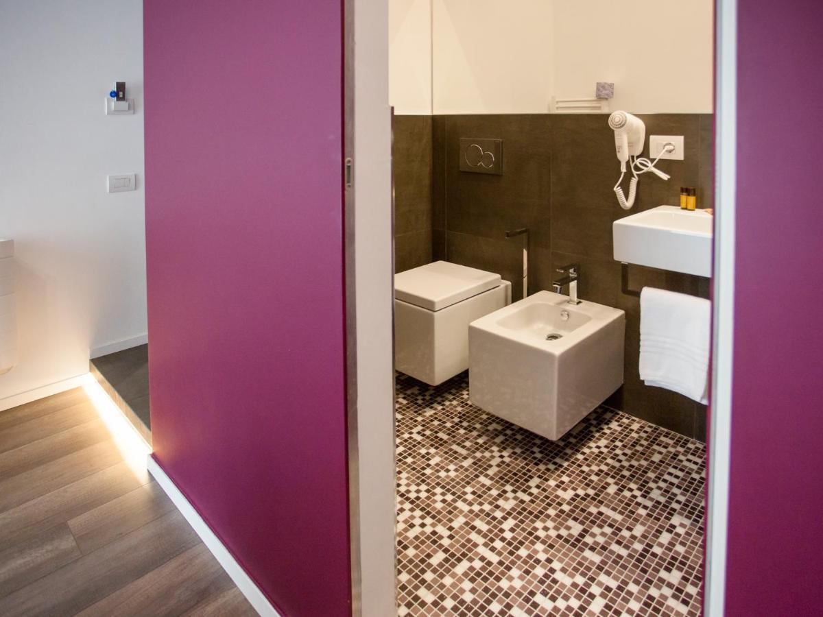 Dimora Mefite-Camere Con Bagno Privato E Self Check-In Matera Exterior photo