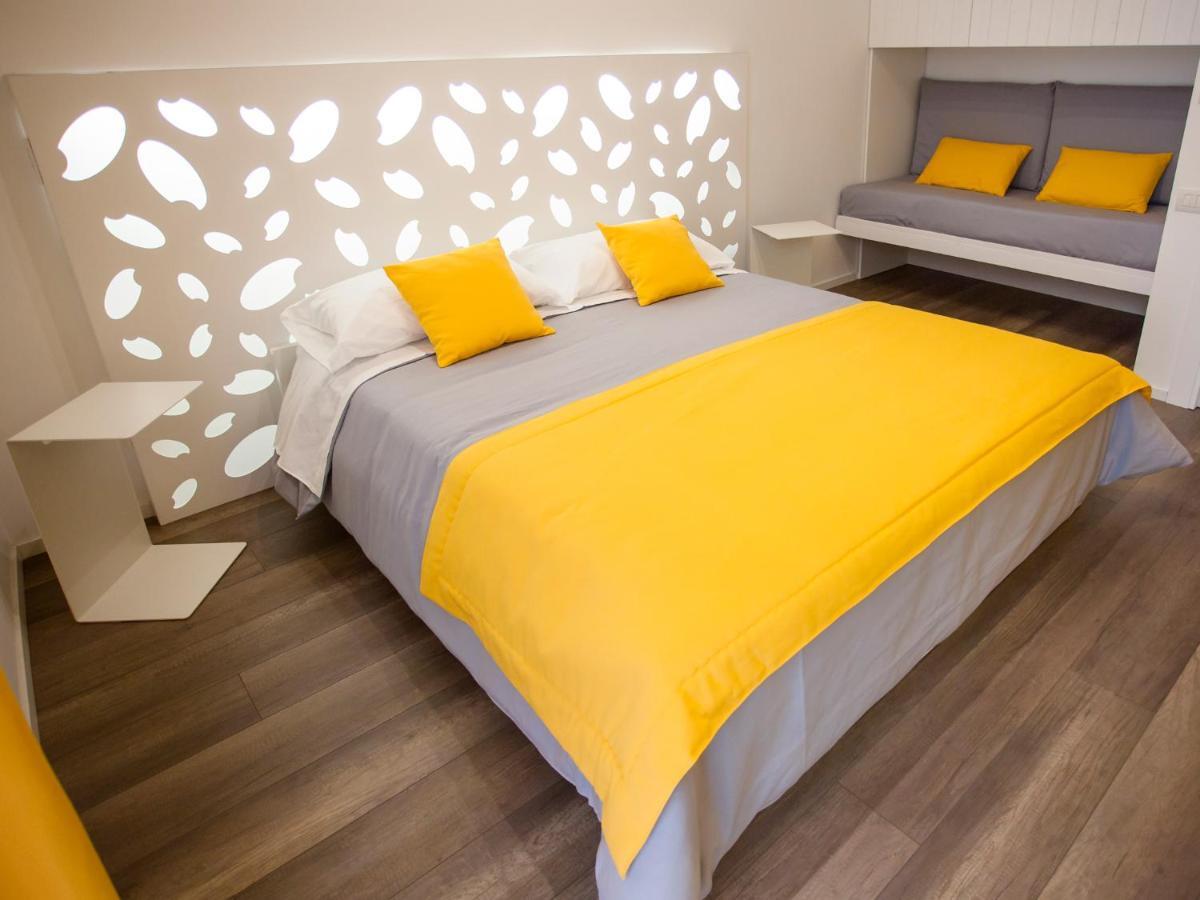 Dimora Mefite-Camere Con Bagno Privato E Self Check-In Matera Exterior photo